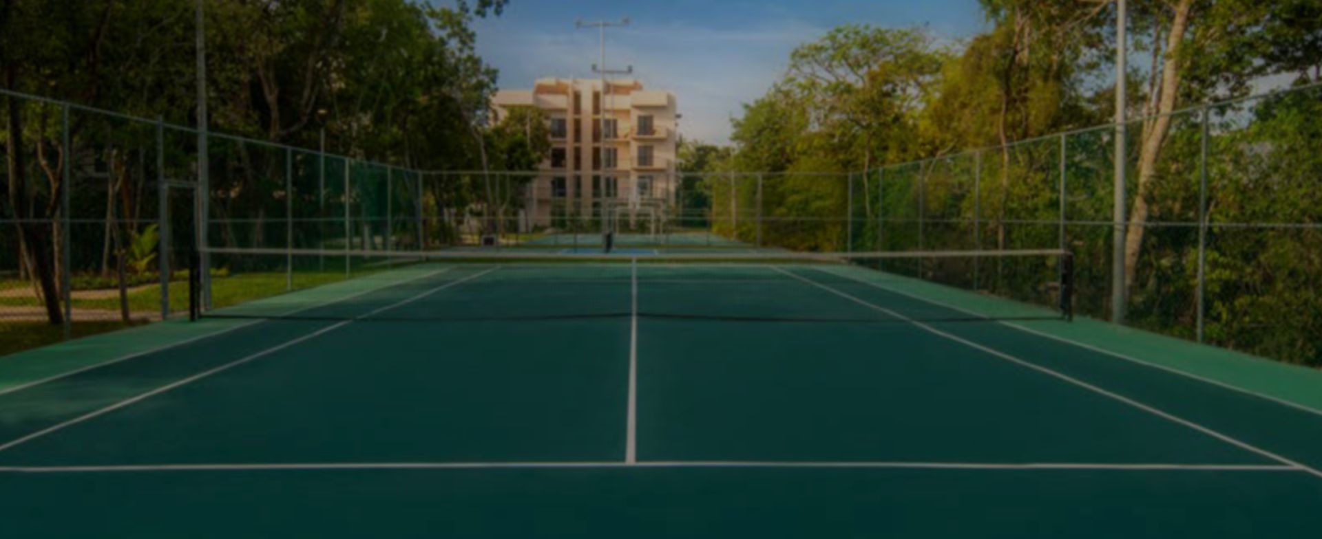 Chanca de tenis en selva escondida